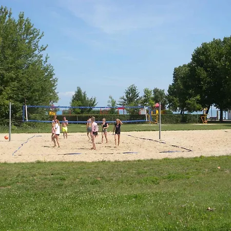 Unit_type_semidetached_house 55197 * Zamárdi