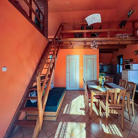 Holiday home Unit_type_semidetached_house 55197 Zamardi