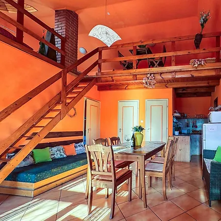 Unit_type_semidetached_house 55197 Holiday home *