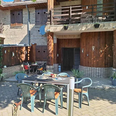 Nyaraló Unit_type_semidetached_house 55197
